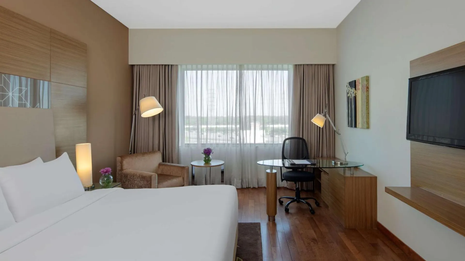 Radisson Gurugram Udyog Vihar Hotel Gurgaon 5*,  India